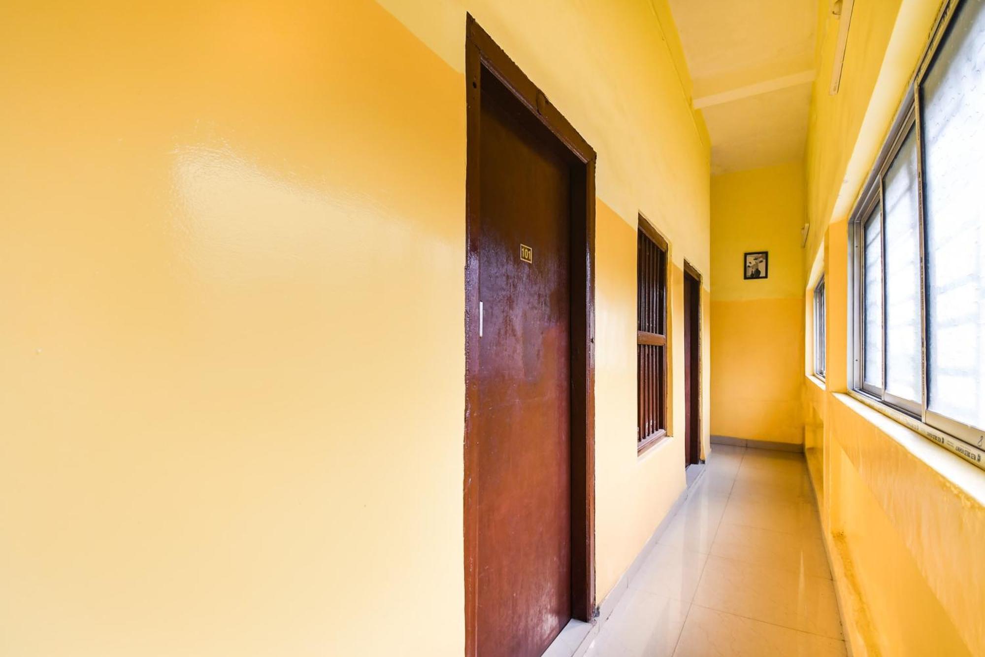 Oyo Heritage Inn Guest House โกลกาตา ภายนอก รูปภาพ